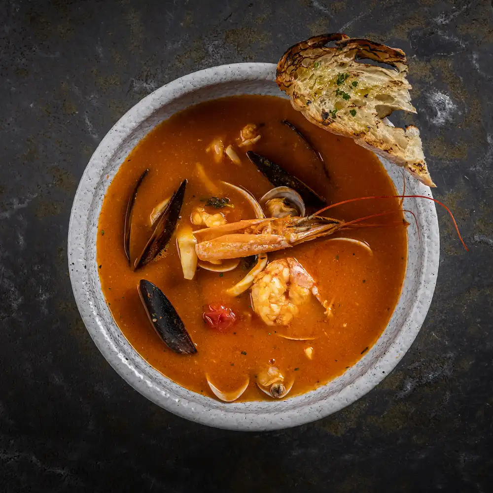 Суп с морепродуктами по-Калабрийски от шеф-повара Франческо Воче